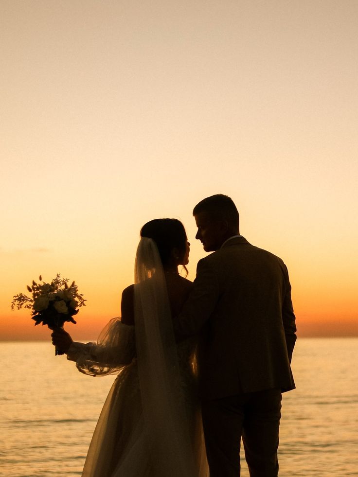 Discover the best time for wedding photos in Sri Lanka